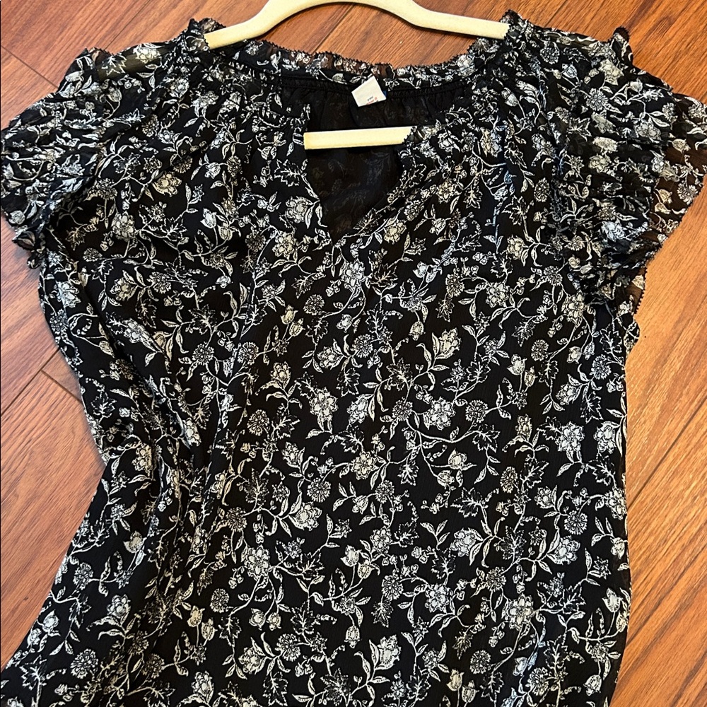 Floral Black and White Blouse